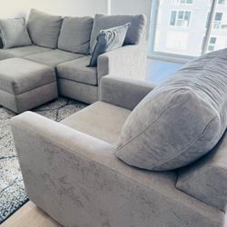 Couch/Chair/Ottoman Set
