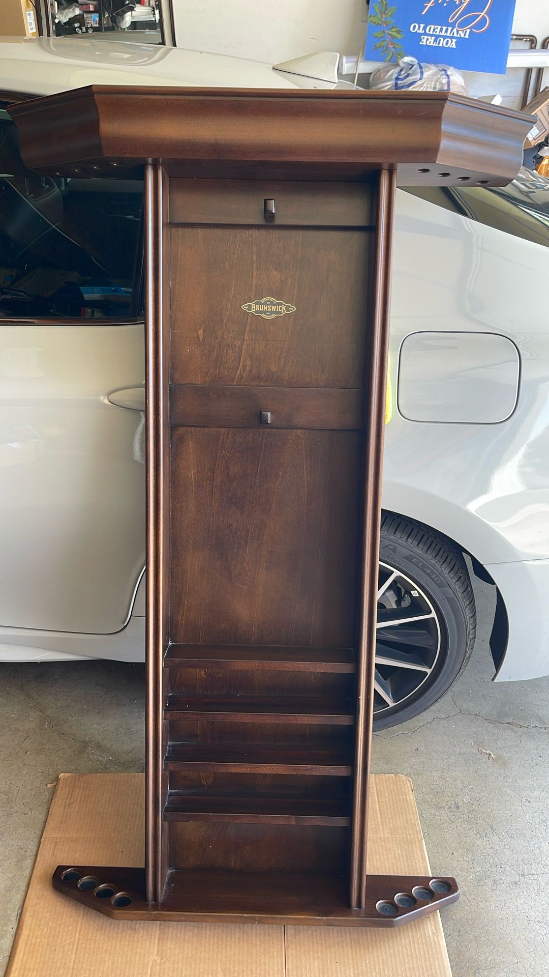 Brunswick Billiards Cue Rack Retails $500