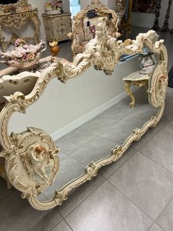 Italian provincial mirror very unique imported from Italy with Romeo and Juliet very beautiful statement mirror will look beautiful in any room must s