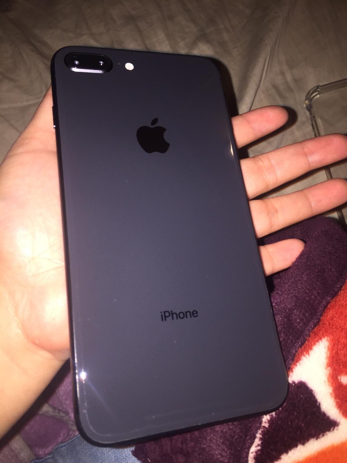 iPhone 8 Plus