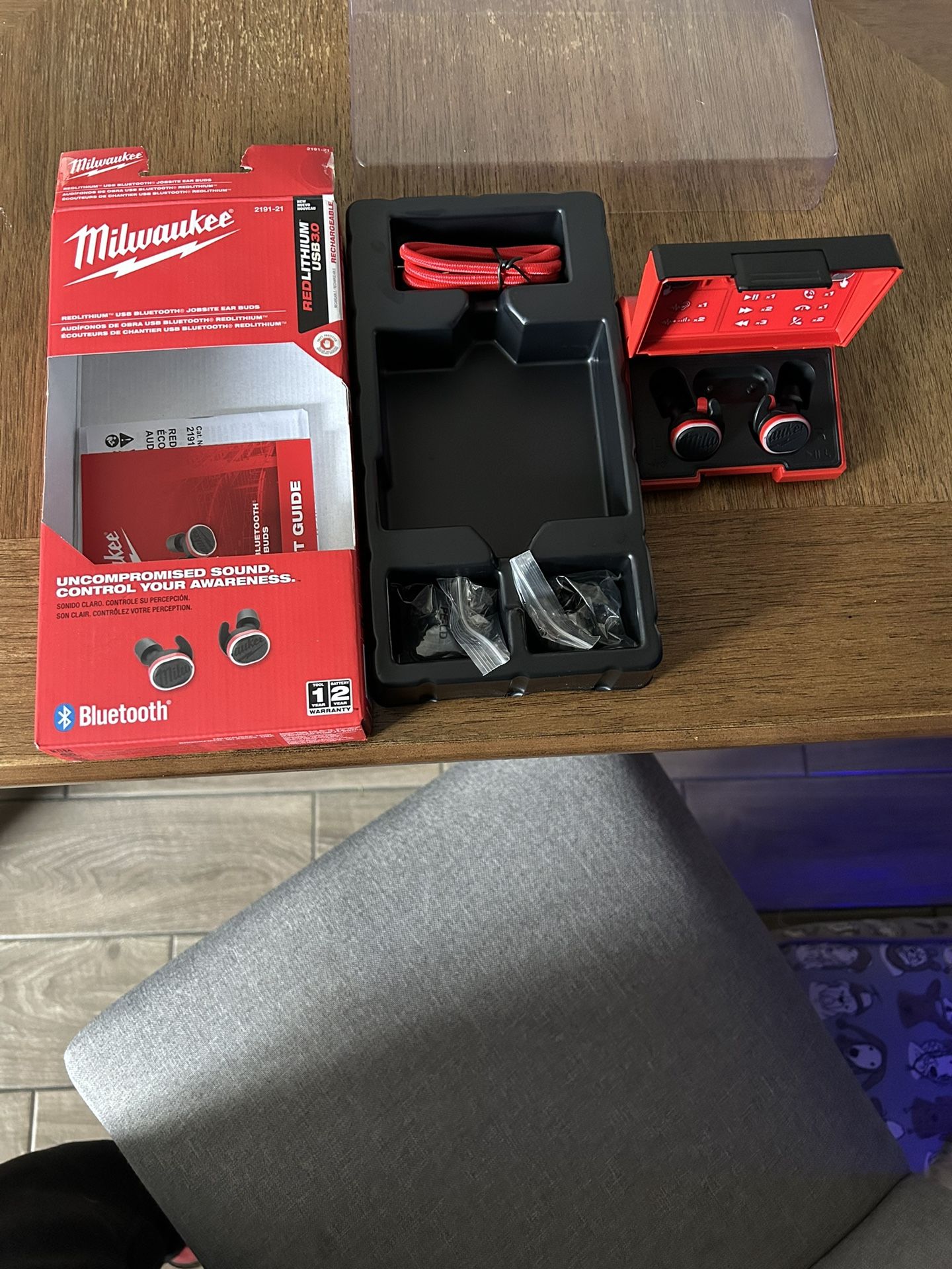 USB Bluetooth Jobsite Ear Bu New