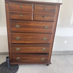 Free Dresser 
