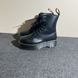 NEW Dr. Martens Jadon Black Patent Platform Boots Size 8Men/Women9.5