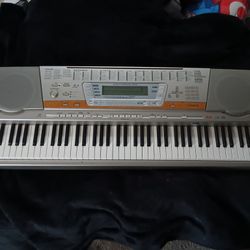 Casio Wk 8000 for Sale in Soquel CA OfferUp