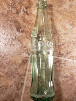 Vintage Coca Cola Coke 10 fl oz Green Glass Bottle 68 Green Bay, WIS