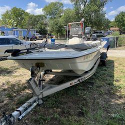 2012 Mako 17’-4” Pro17skiff