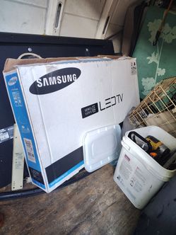 Samsung 32 tv led tv. NO REMOTE