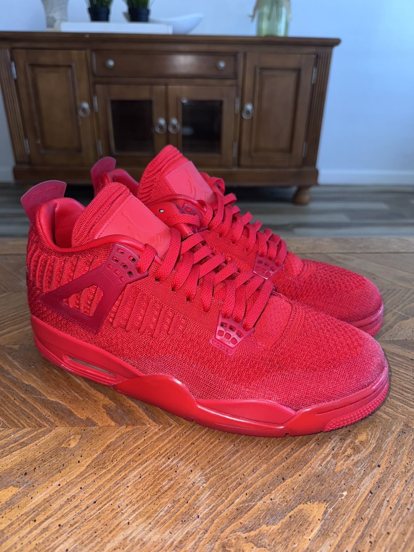 Jordan 4 Retro