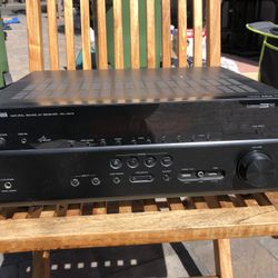 AV Home Audio Surround Sound Receiver - Yamaha 