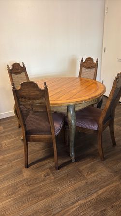 Kitchen table