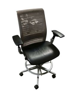 Steelcase Think Drafting/Stool Chair
