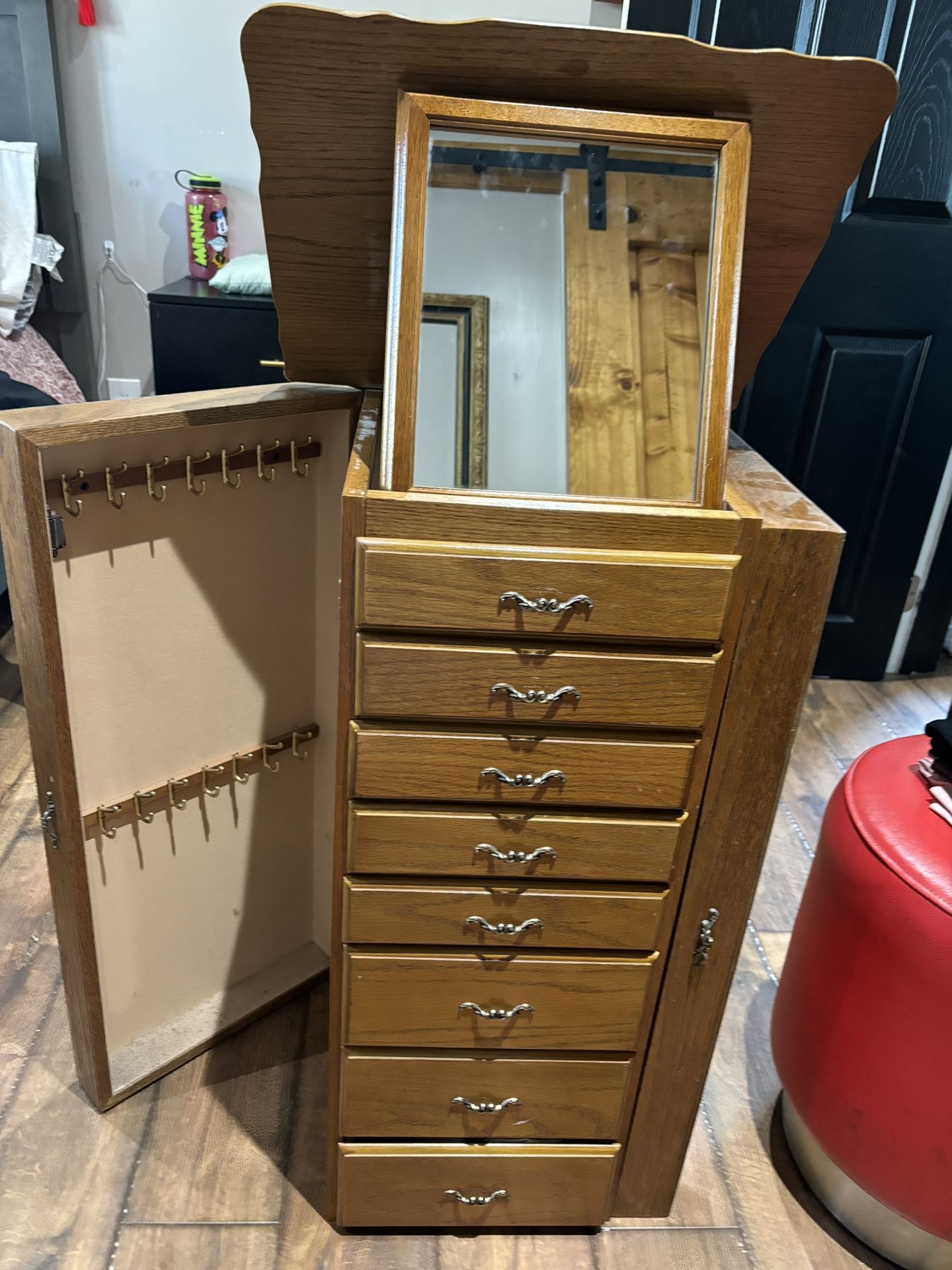 Jewelry Dresser