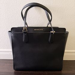Michael Kors Purse $100