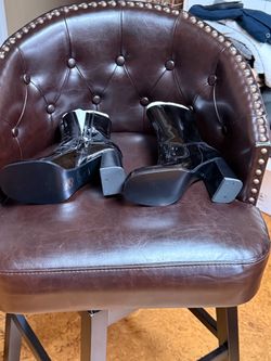 Marc Jacobs patent leather boots