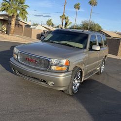 2003 GMC SPORT UTILITY DENALI  