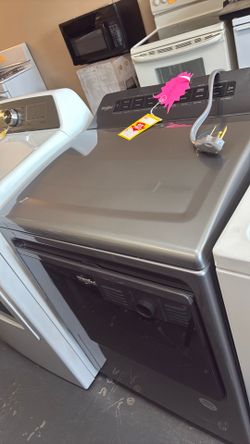 Nice like new Whirlpool electric dryer