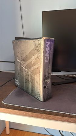 Limited Edition MW3 Xbox 360 S