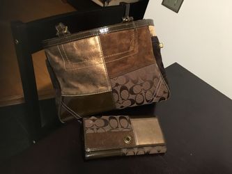 Coach purse and wallet