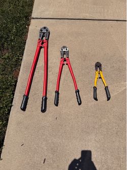Bolt cutters