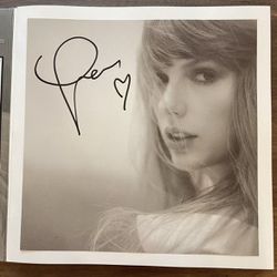 Taylor Swift - The Tortured Poets Department Vinyl + HAND SIGNED photo