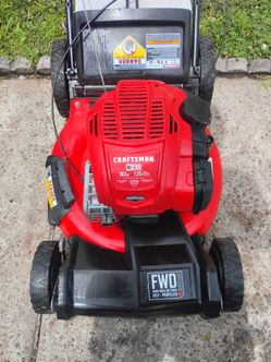 Craftsman self propelled mower like new