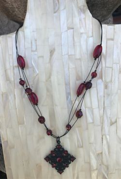 Crystal necklace with pendant