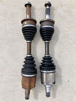 OEM CV Axles – 1996–2002 Toyota 4Runner – $100 Pair