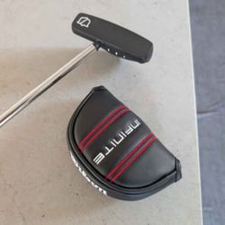 Wilson Infinite Southside Putter with Evnroll Gravity Grip