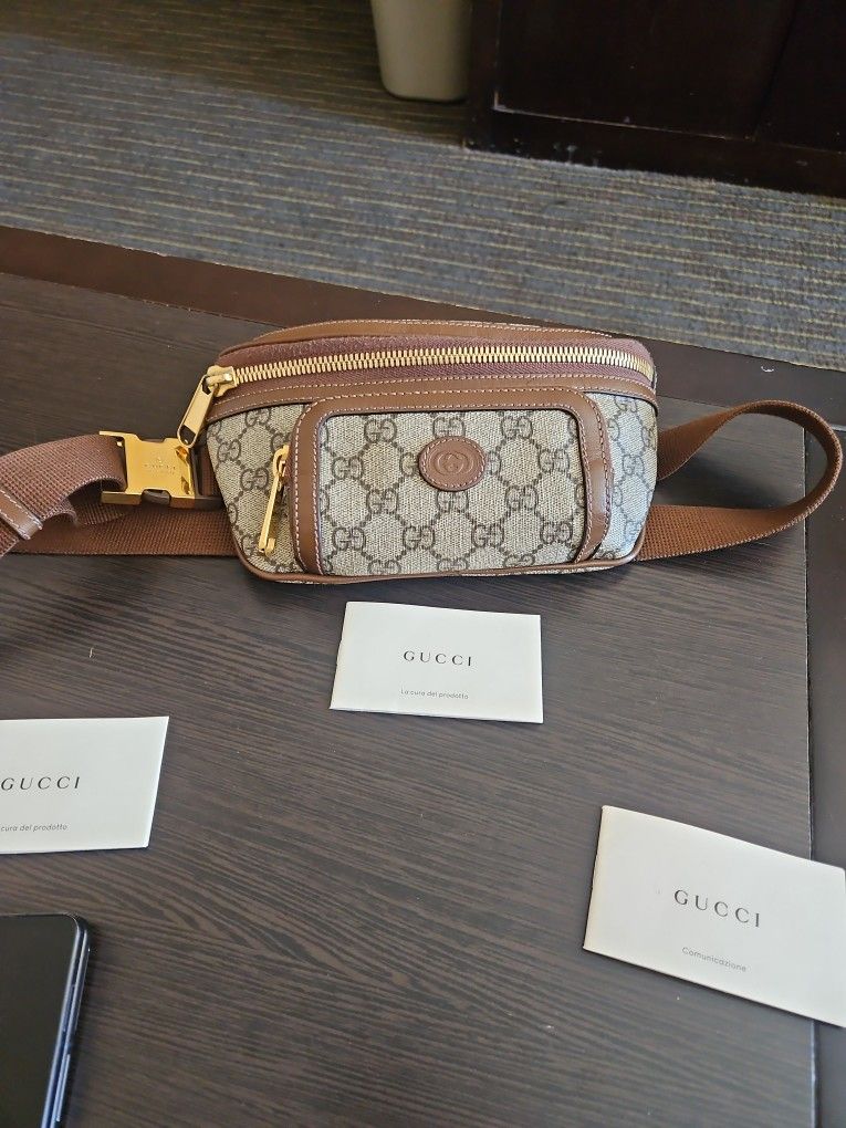 Gucci Supreme Monogram Textured Calfskin Retro