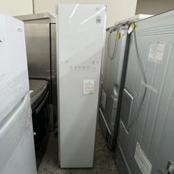 WHITE LG STEAM CLOSET