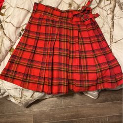 red plaid skirt 