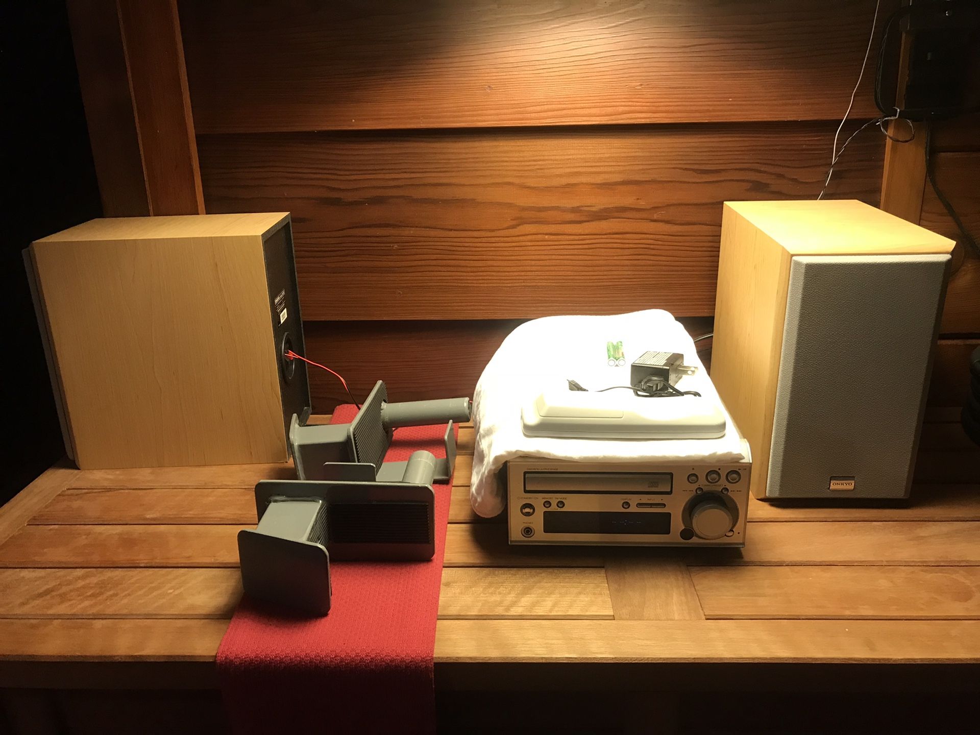 LIKE NEW OLDER MINT CONDITION ONKIO POWERFUL GREAT SOUNDING MINI STERIO SYSTEM. WORKS LIKE NEW ALMOST NEVER USED SENSE NEW. RARE FIND! 250.00