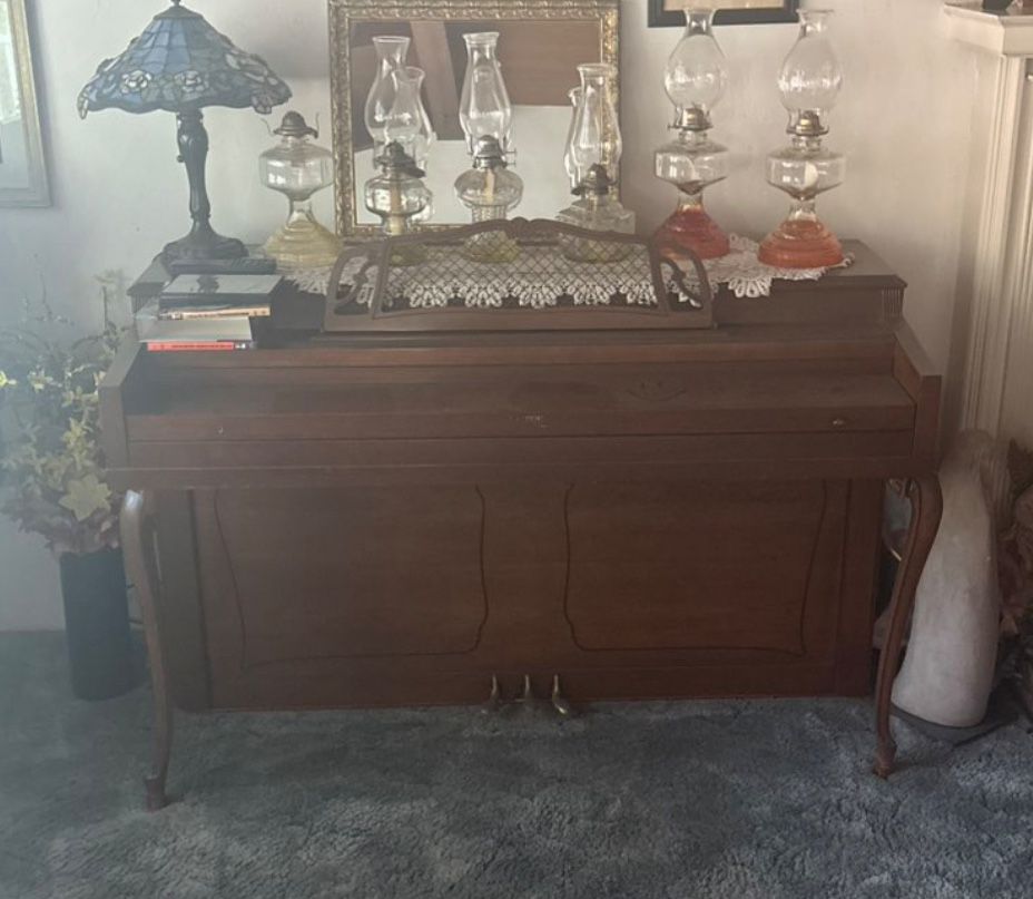 PIANO FOR SALE