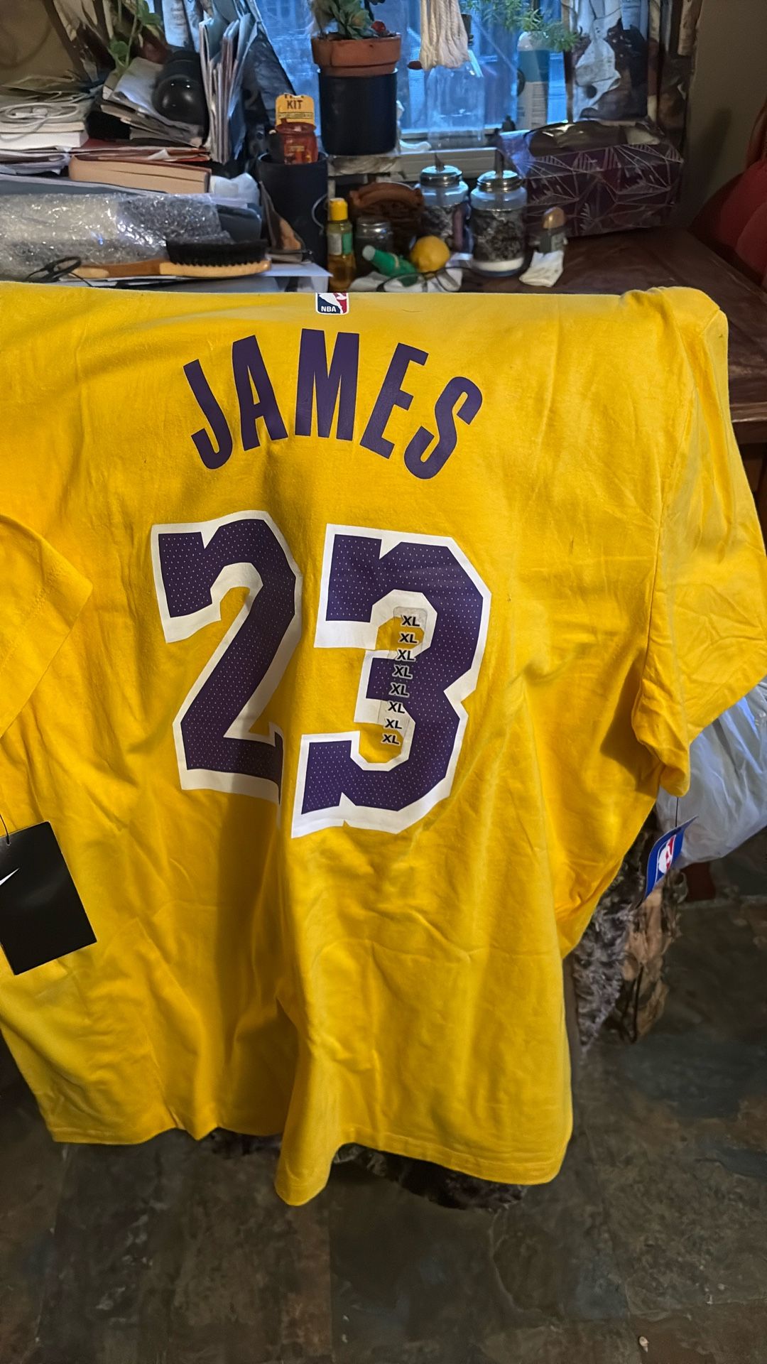 LA Lakers LeBron James Tshirt