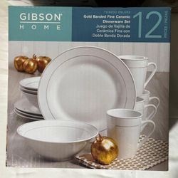 Dinnerware set