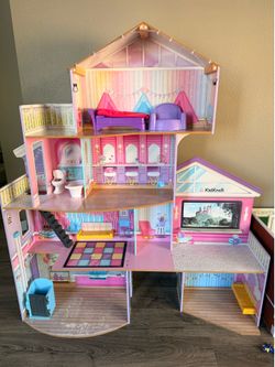 KidKraft Ultimate Slumber Party Mansion Dollhouse