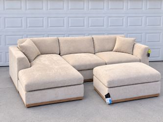 Henredon Caley Reversible Sectional with Ottoman – Cream