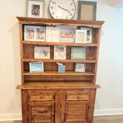 Irish 200 years old hutch