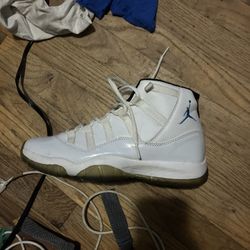 Jordan Retro 11s 