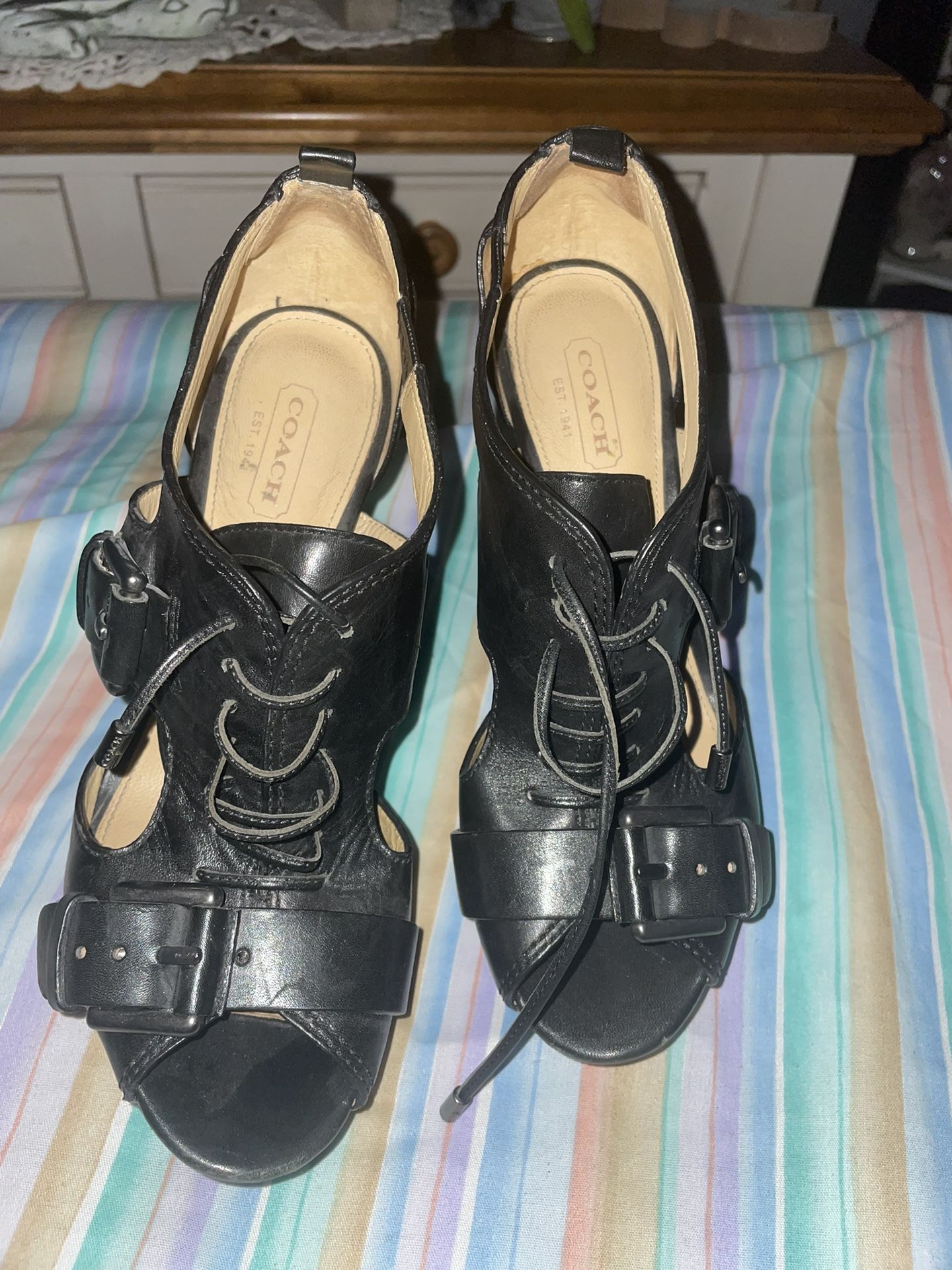Womens Shoes/Heels