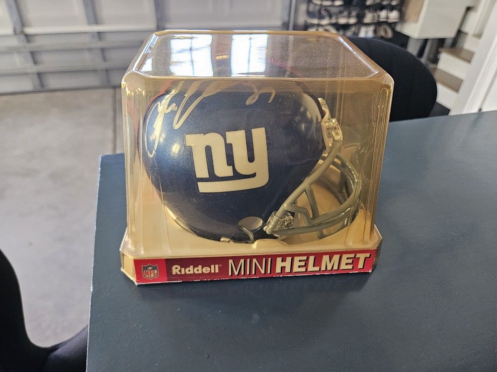 NY Giants Amani Toomer Autographed Mini Helmet