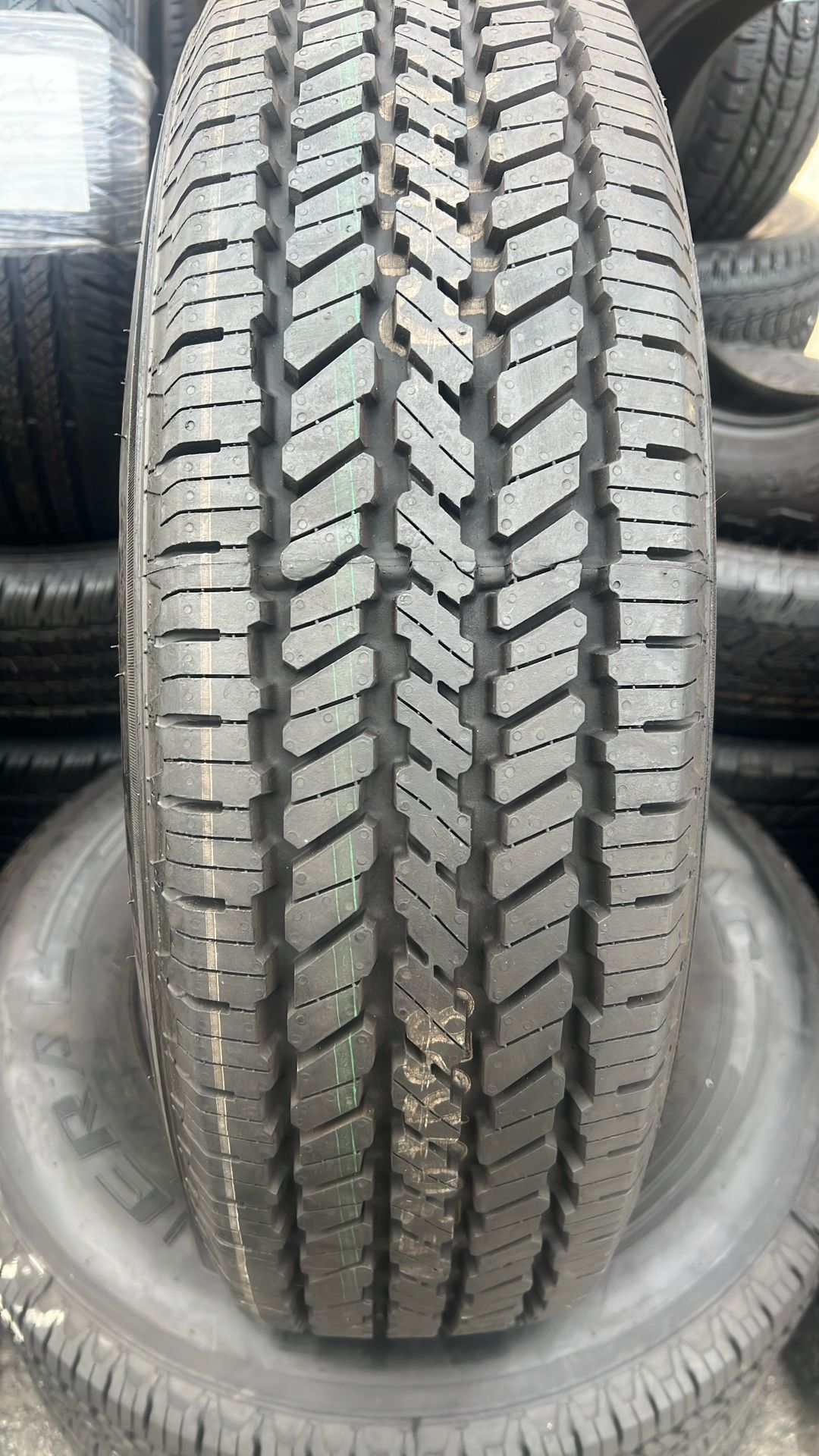 set Of 4 Tire General 215/85/16 Lt Installed Balanced