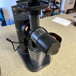 Ninja JC151 NeverClog BPA-Free Cold Press Juicer 