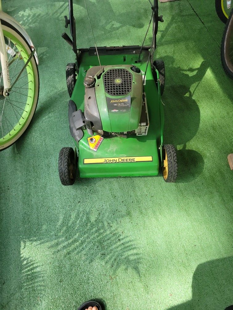 John Deere 6.75 Hp Self Propelled Mower
