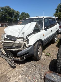 1997 Toyota RAV4 Part Out 0251