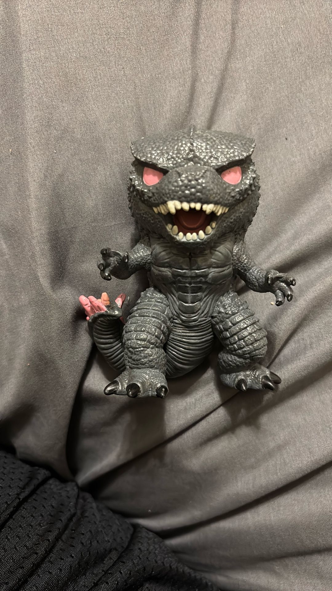 Funko pop Godzilla P!nk