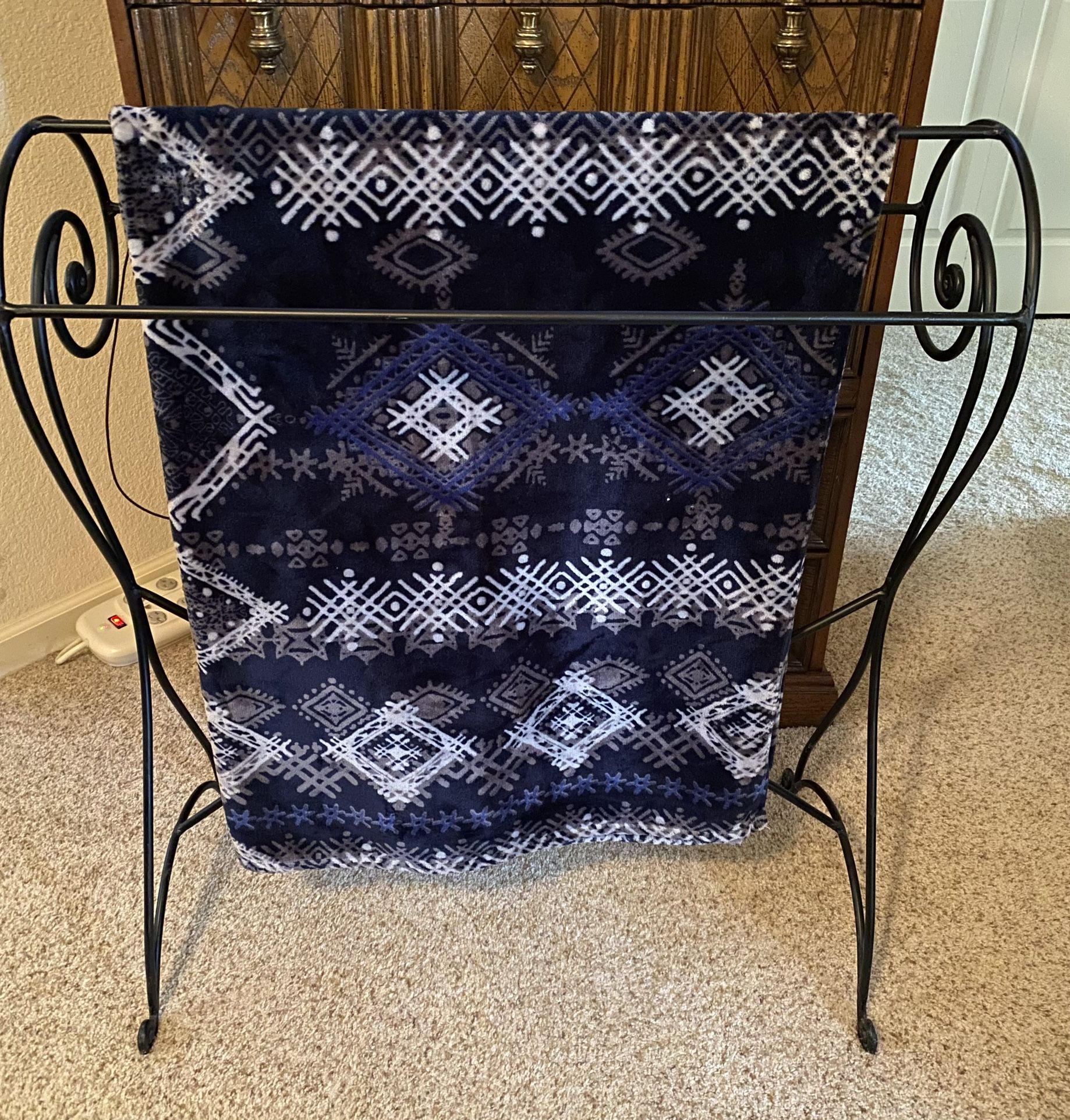 Wrought iron Quilt/blanket rack