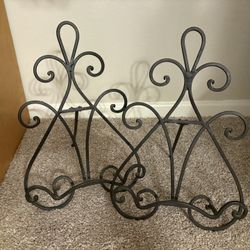 2 Picture/Canvas Holder