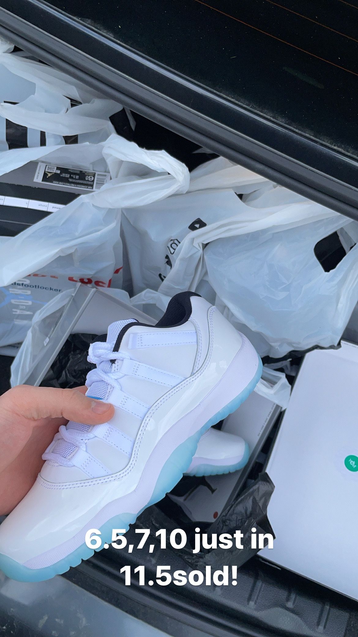 Jordan 11 Legend Blue