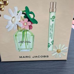 MJ Daisy Wild EDP 1.6oz 2 Pc Set